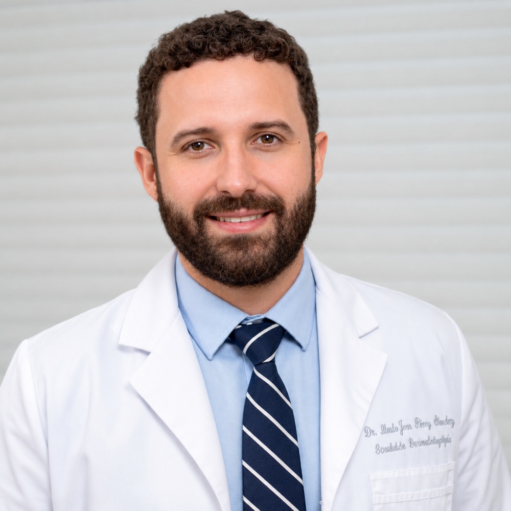 Dr. Paulo José Pérez Sánchez, otorrinolaringólogo y cirujano facial